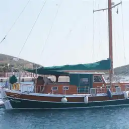 Co-ownership of a 60-foot wooden sailboat