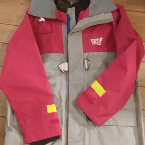 complete sailing equipment, overalls and jacket, brand mobydick, size L.