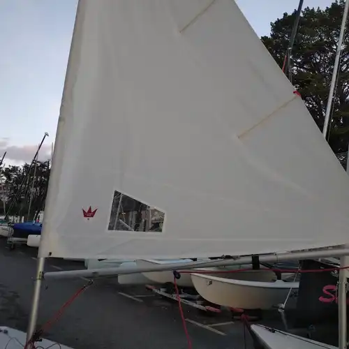 Laser sails for sale in Ploeren, Bretagne, France