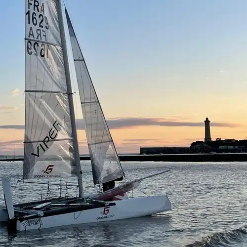 Divers catamarans Goodall for sale in Saint-Georges-de-Didonne